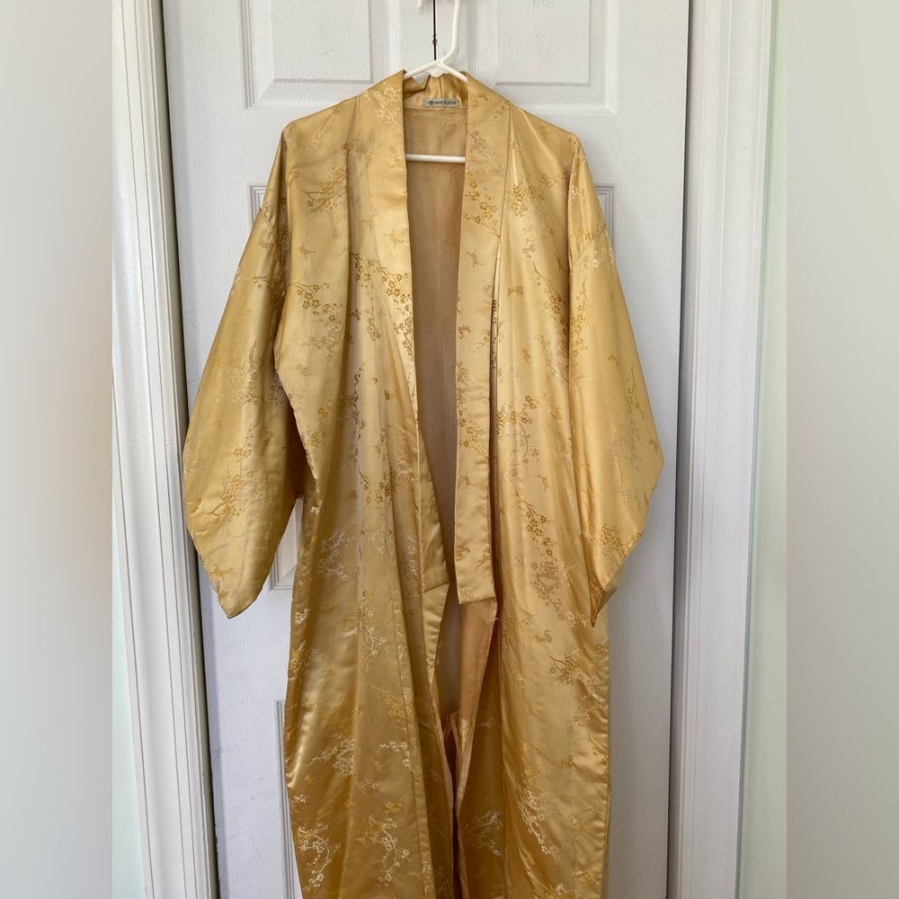 Vintage 1960s Golden Silk Kimono